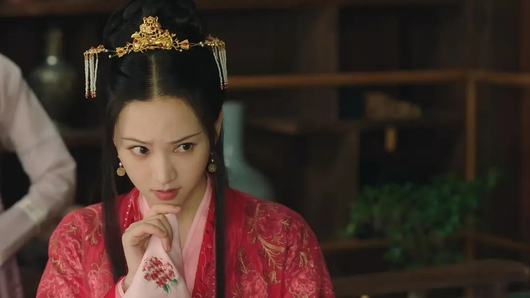 武大校花饰演最恶毒女配,作恶太多终食恶果,杀了情人后自杀