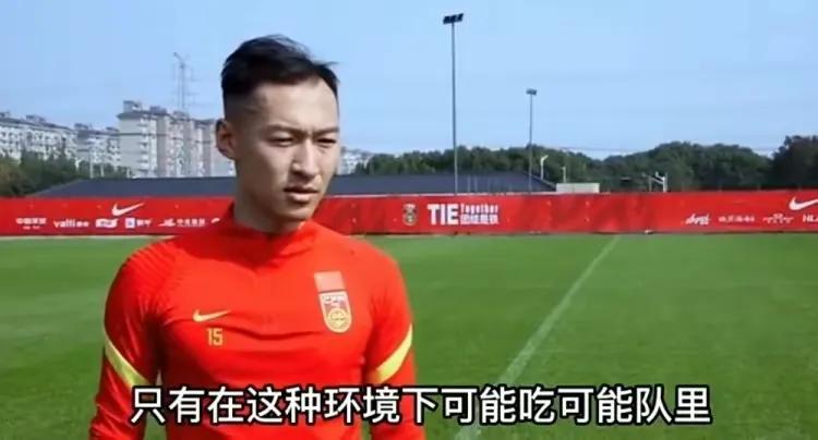 自娱自乐踢足球,自娱自乐足球赛