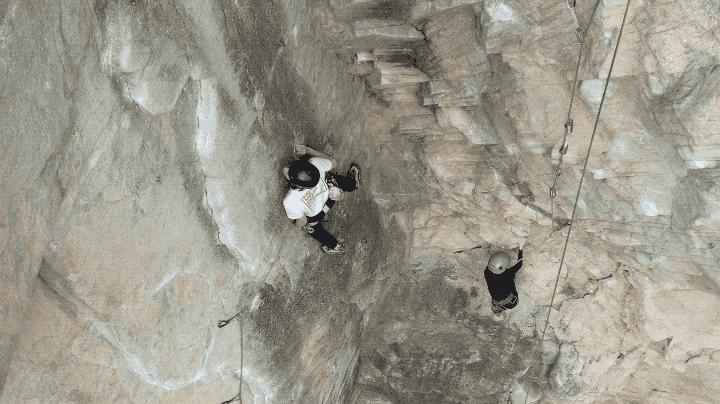 徒步和攀岩,徒步加攀岩带你寻找生命的真谛