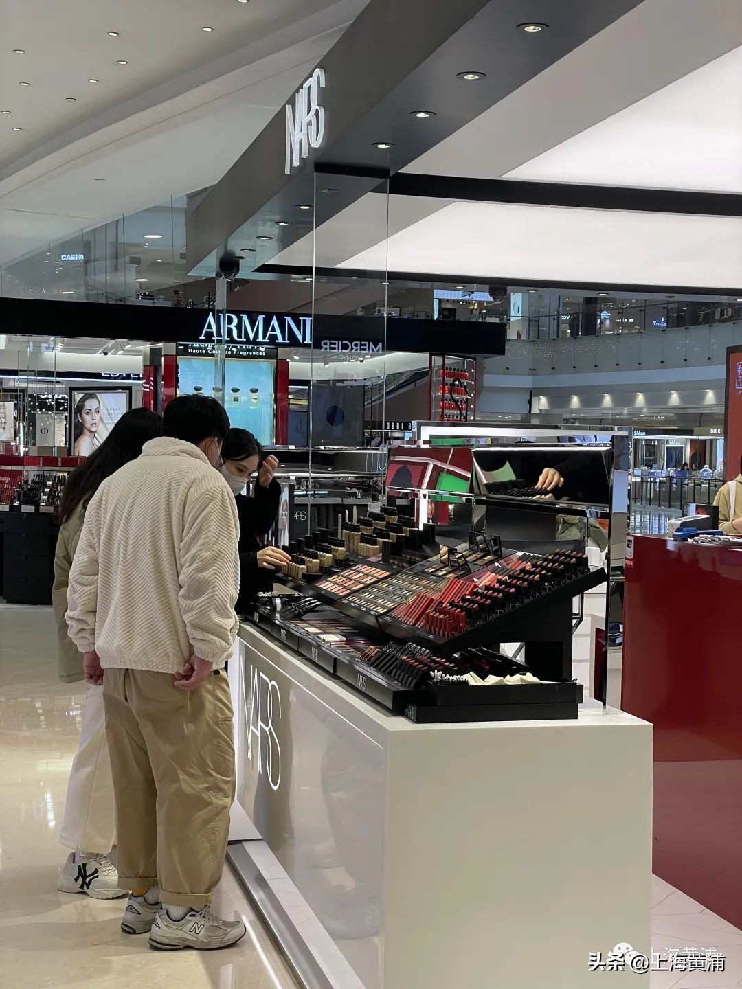 上海南京路附近的商场几点营业 (南京路刚开业的商场)