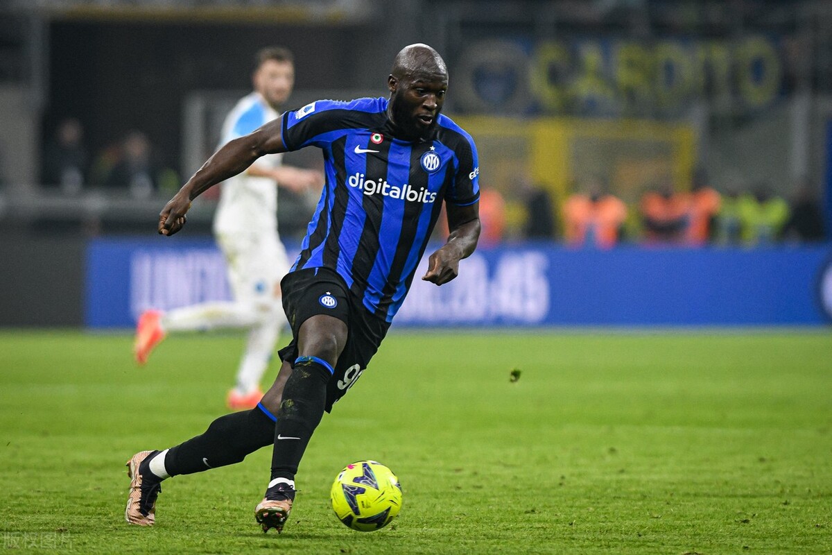 足坛转会最新消息梅西,曼联卢卡库转会切尔西