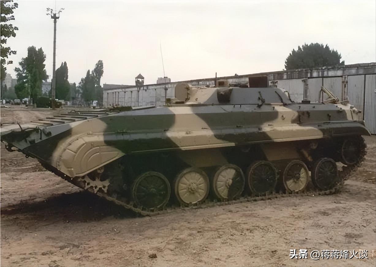 大炮塔的坦克,巨型炮塔