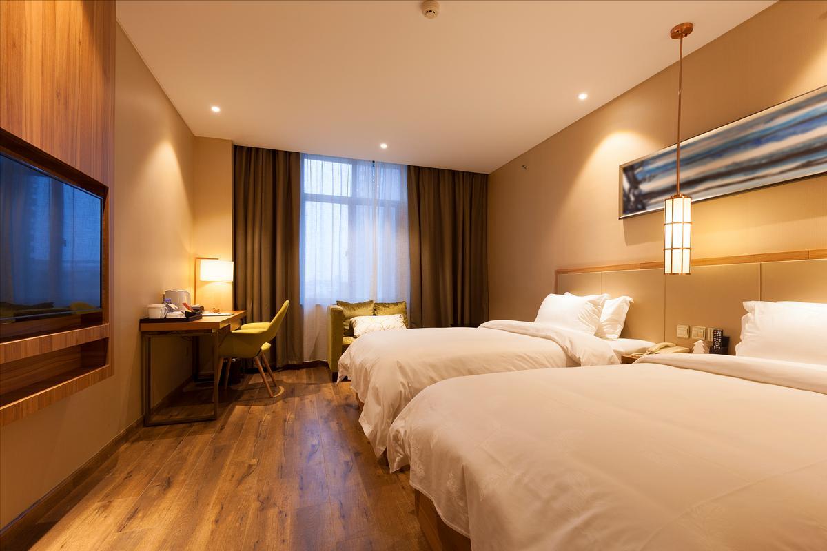 第一次去四川旅游省钱小技巧!四川成都九寨沟七日游路线攻略!