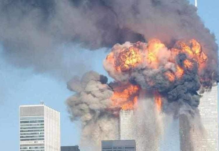 我不为911哭泣，因为我不是美国人；我也不会嘲笑911，因为我是人