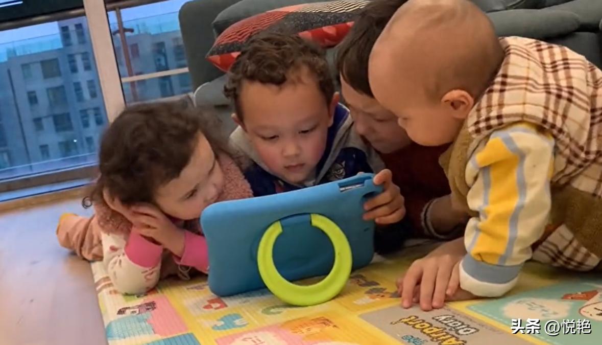 美国小伙娶中国女孩生男孩子,美国小伙娶中国老婆生孩子