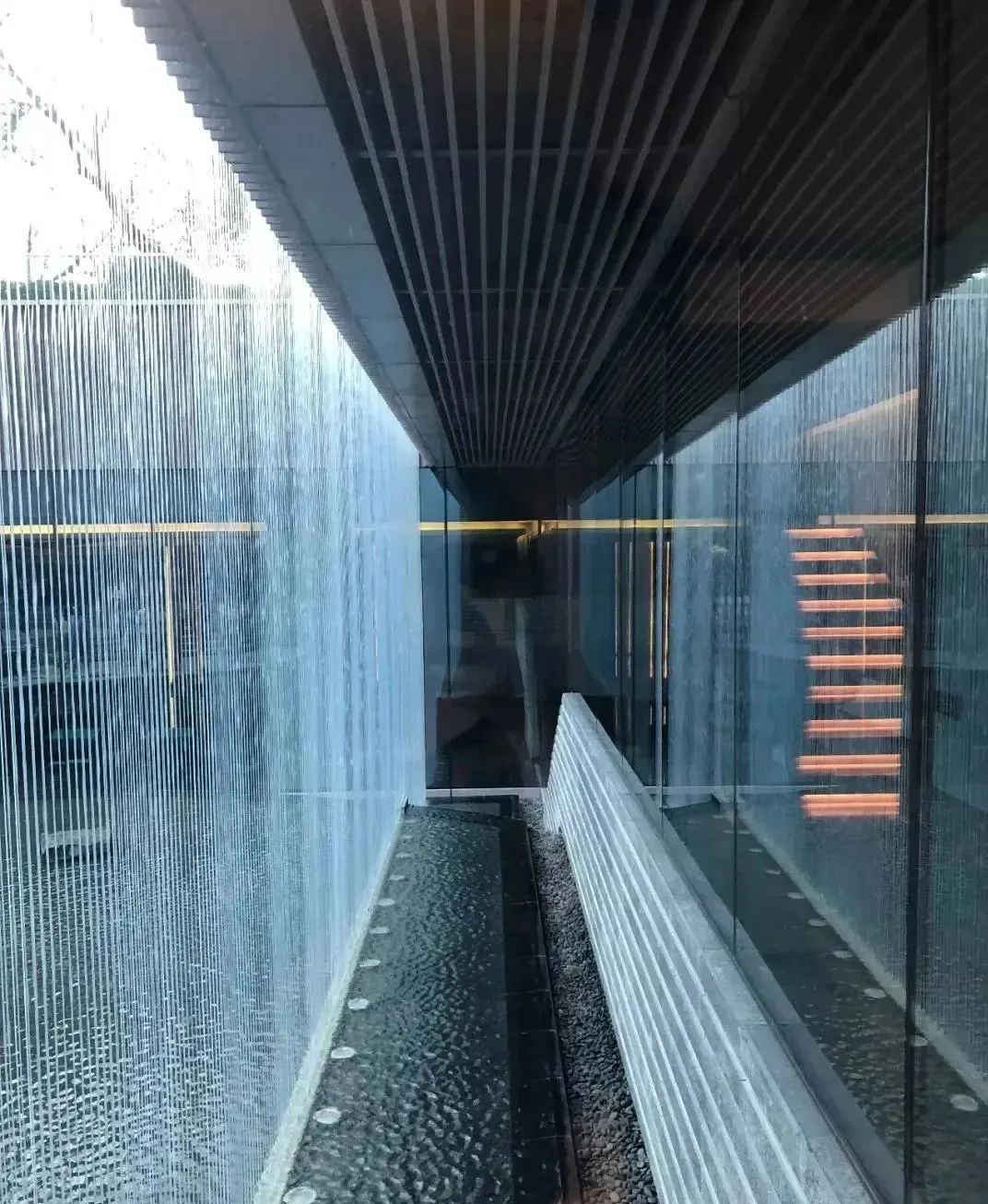 什么是玻璃纤维碳板,什么是玻璃纤维杆厂家