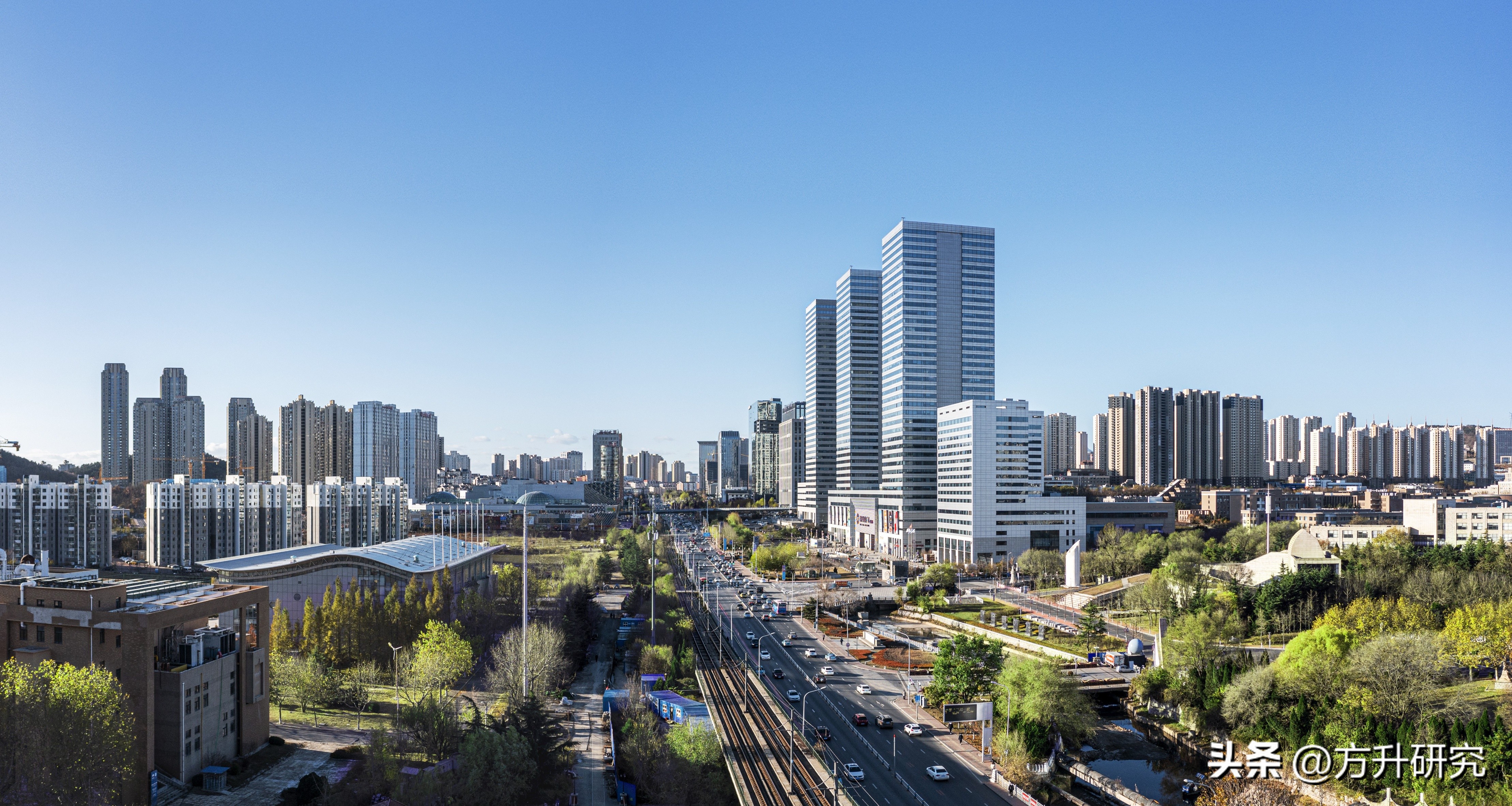 方升访谈录|商办服务行业提升产业运营新动能