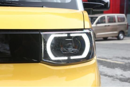 时尚的代步车宏光miniev马卡龙,宏光miniev马卡龙神秘车