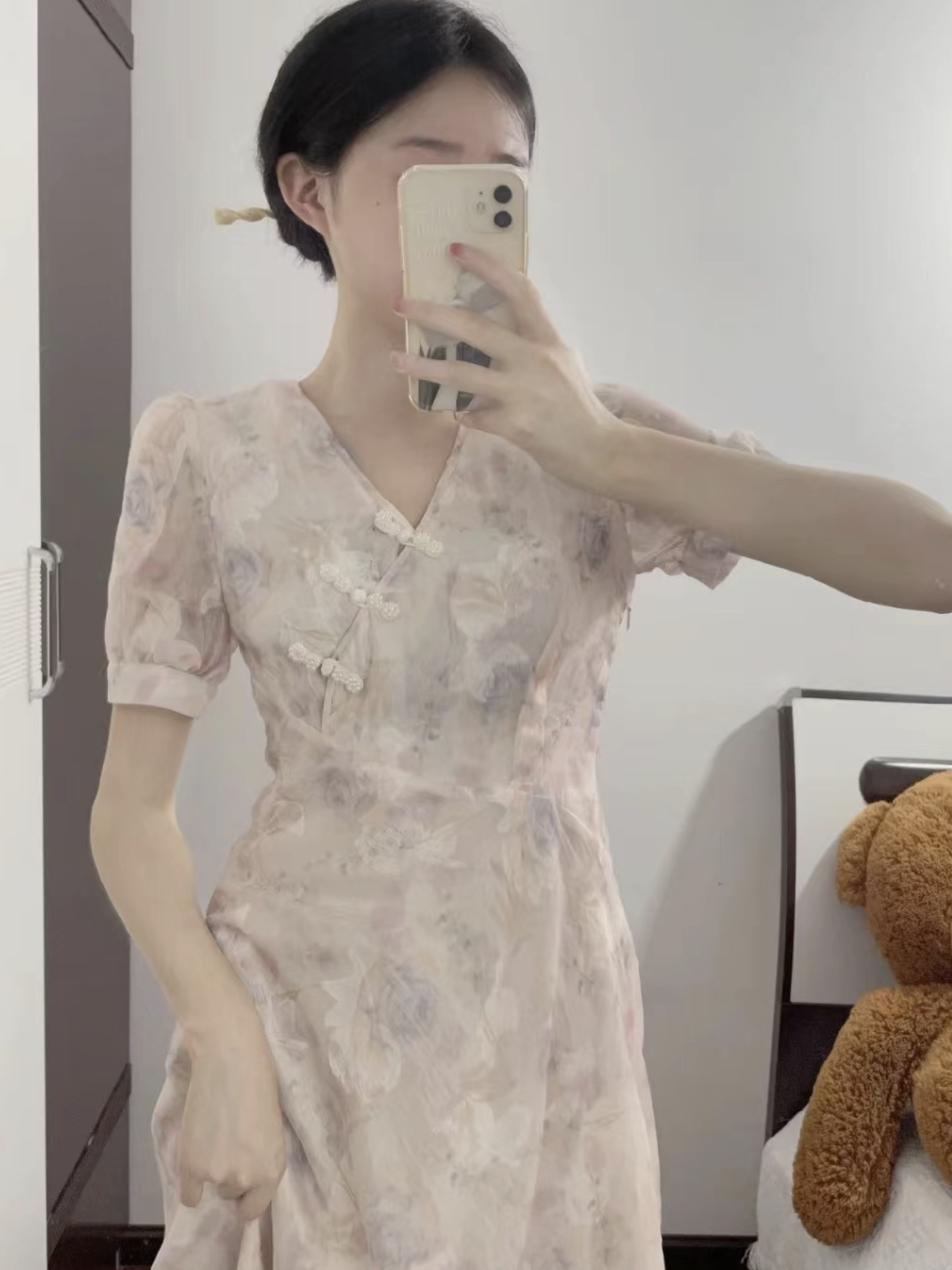 欧阳娜娜、杨超越争着蹭热度的新顶流，原来长这样