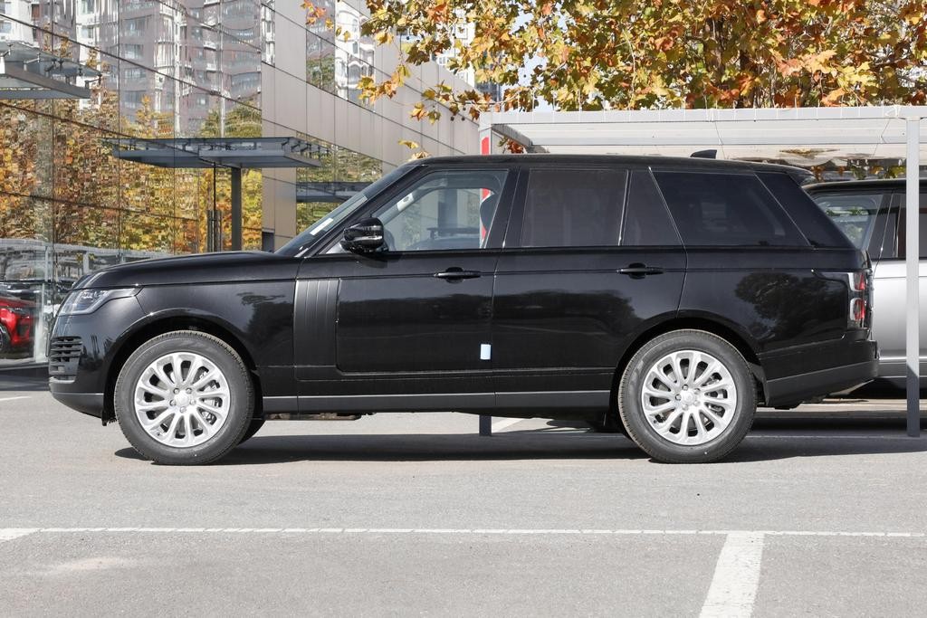 新款路虎揽胜创世3.0t标轴版,体验全新路虎揽胜首发版