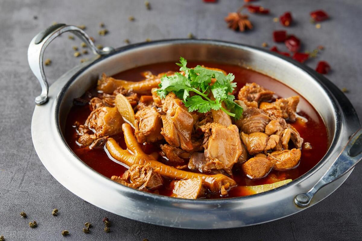 深圳鸡公煲店一个月可以赚多少钱,鸡公煲真实收入