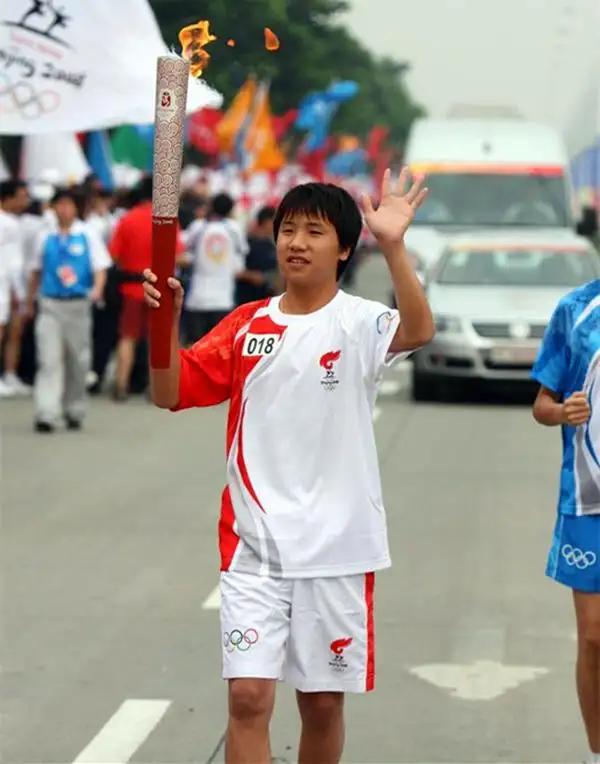 汶川地震女英雄雷楚年出狱,汶川地震15年前救的女孩