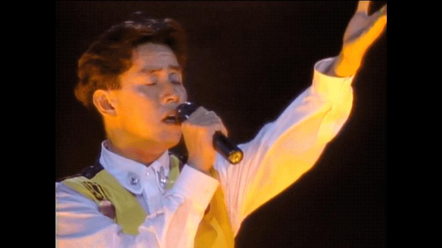 张国荣80年代天王巨星现场,80年代香港的天王巨星和天后