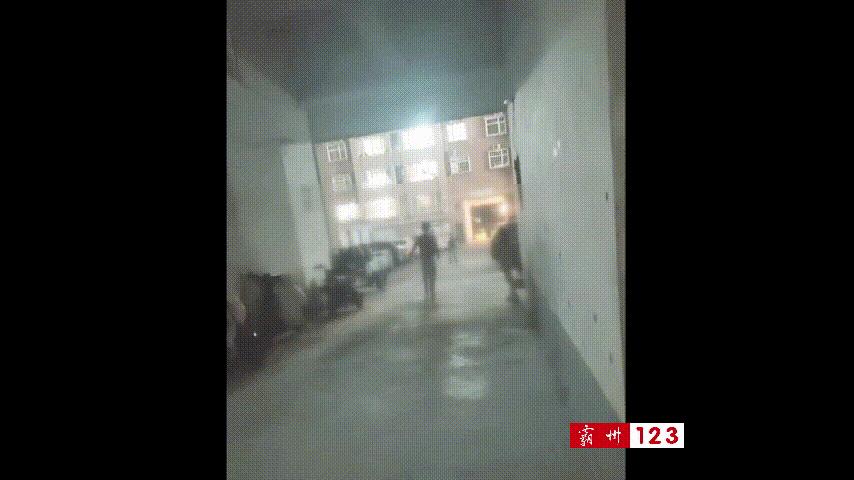 霸州“熊孩子们”楼下踢球,难怪报警器一直响不停