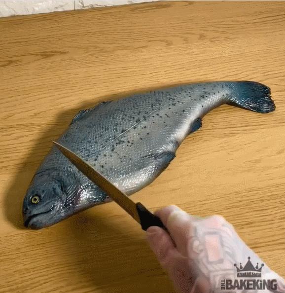 外国小哥制作魔法蛋糕,人体模型蛋糕