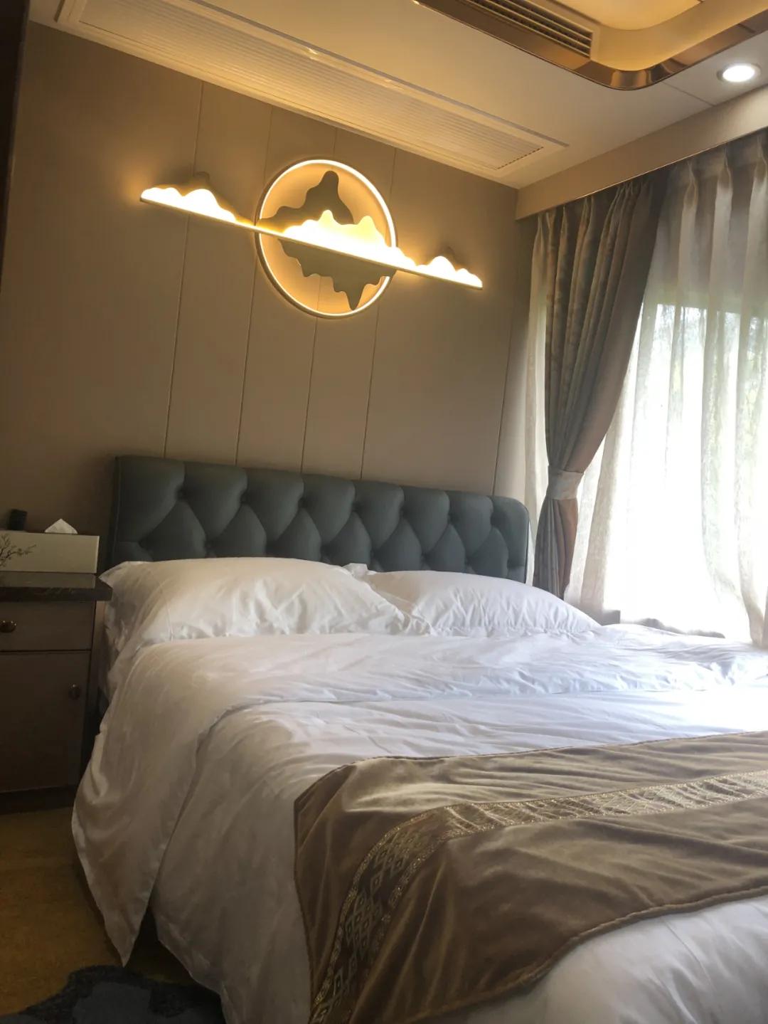 桂林福达五星游船,四星游船桂林号和风光号