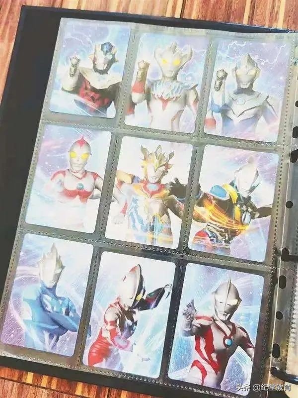 家长花200万没凑齐奥特曼卡片,家长为孩子花200万集齐奥特曼卡片