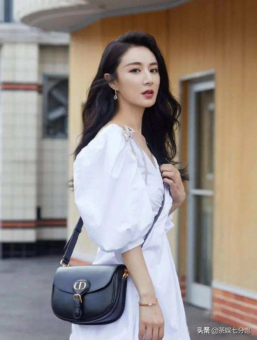 从服装店导购到偷*税漏**被罚13亿，“直播一姐”薇娅如何走向深渊的