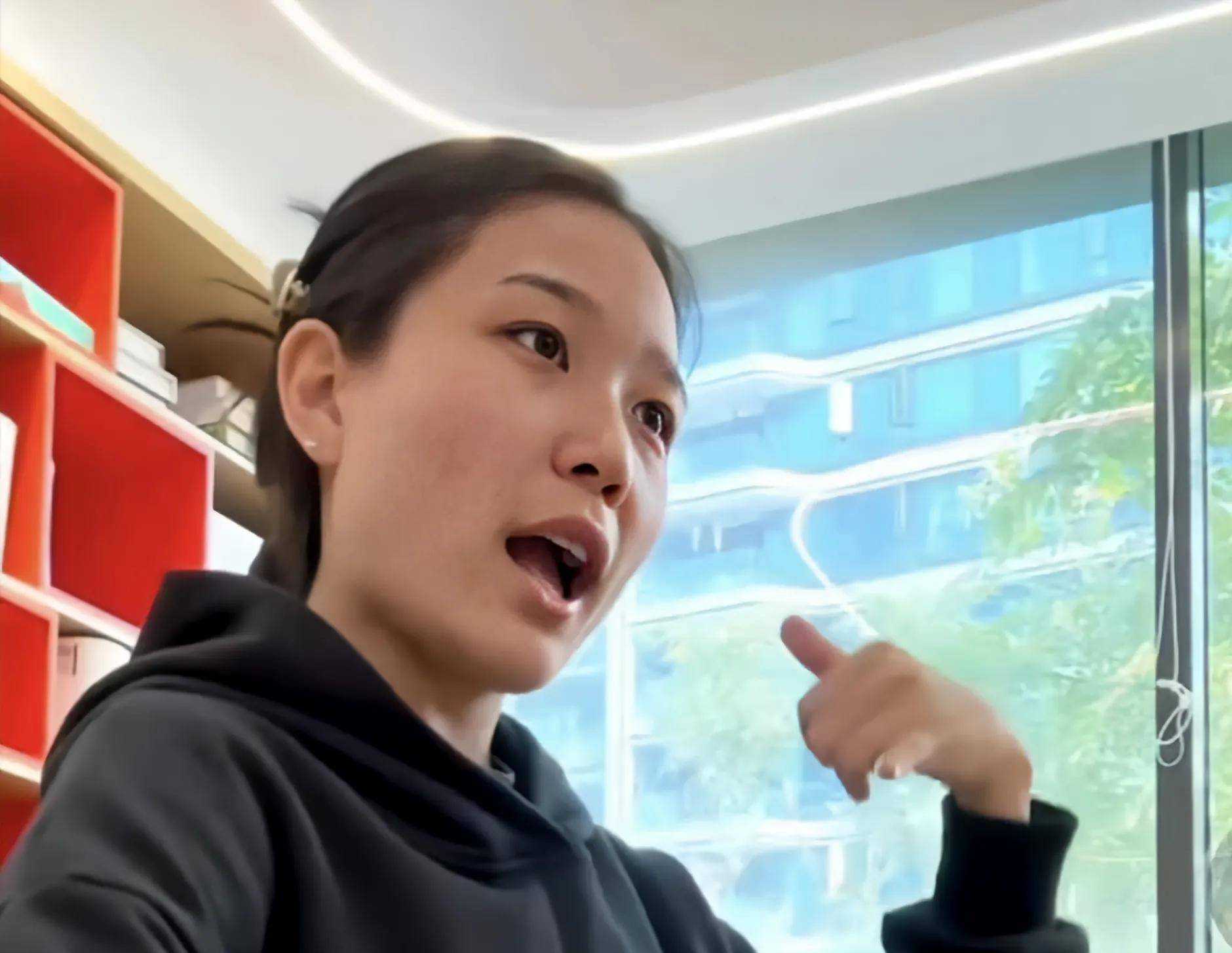 挖呀挖黄老师为什么走红,挖呀挖黄老师为啥会火