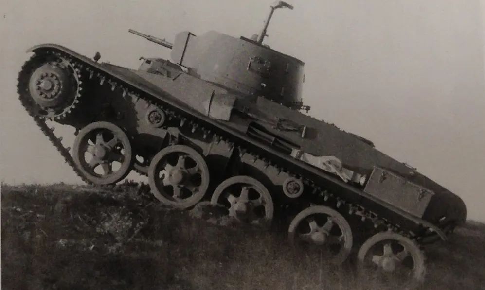 小归小,我才是正统的维京铁骑!瑞典坦克的“鼻祖”L-60小讲!