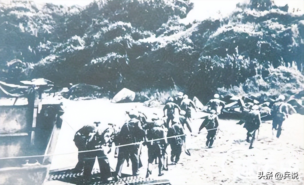 蒋氏企图扒黄河水淹刘邓，2名“掏粪工”秘密潜入敌营