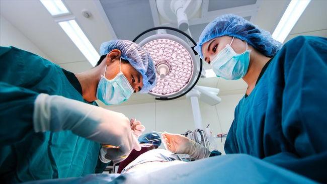 心脏移植27岁小伙换上57岁的心脏,60岁移植26岁小伙的心脏