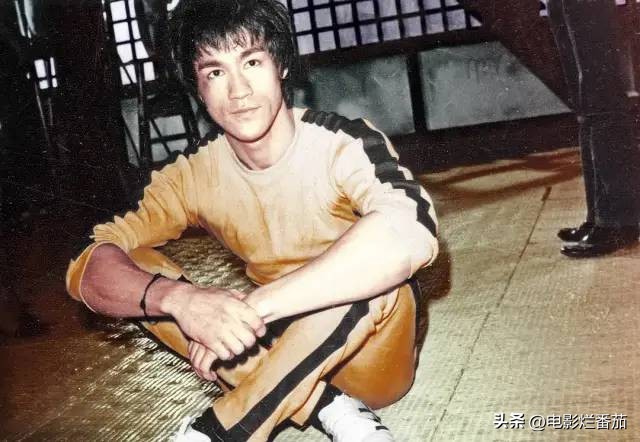 80年代风起云涌，90年代枭雄辈出，香港电影终在2002划上不甘句号