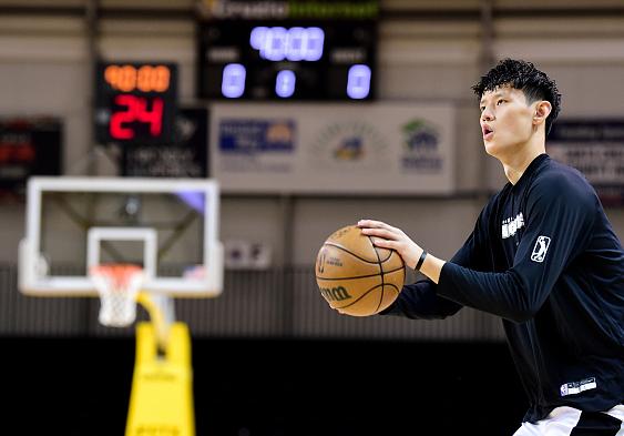 曾凡博训练短视频,曾凡博谈伤病