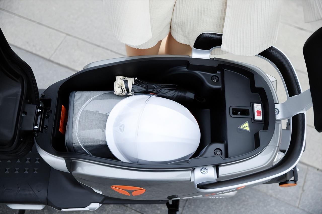 实测续航100公里以上的电动车,一次充电续航500km的纯电动车