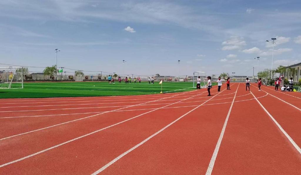 圆了山里娃的上学梦——《非凡十年：托起山村孩子的梦想》专题在古浪县引起热烈反响