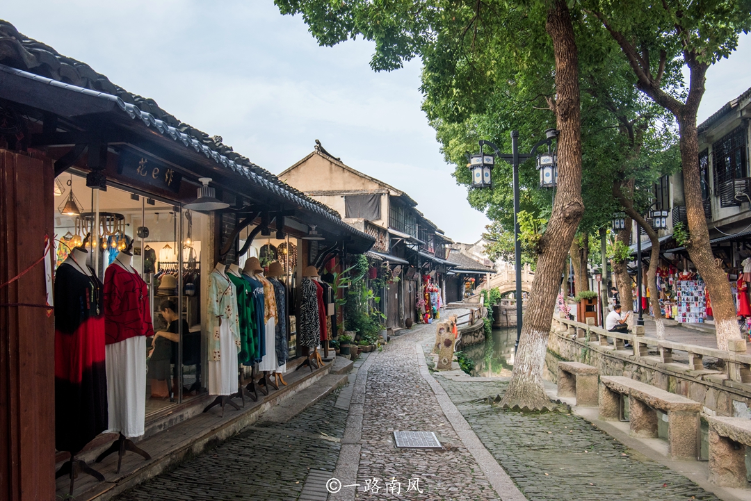 苏州甪直古镇开放了吗,苏州甪直古镇和周庄古镇哪个好玩