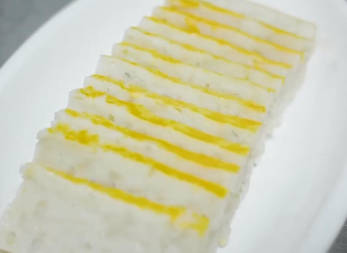 湖北女子独创大桶养鱼新模式，一桶鱼能卖到5万元，靠此年入百万