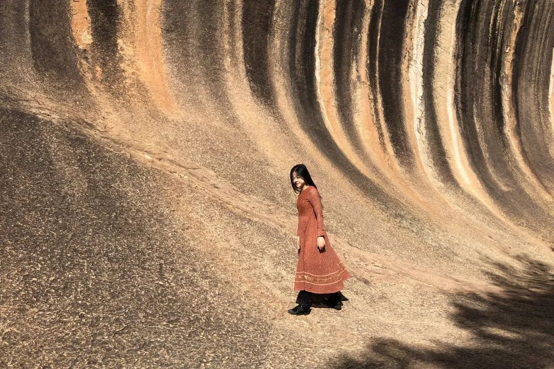 90后小荷在澳洲:环游26国,在990平房子里,种菜喂鸡养蜜蜂