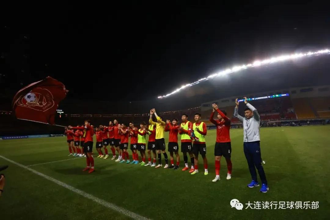 今天中乙最新战报消息,青岛红狮1比0大连智行的进球