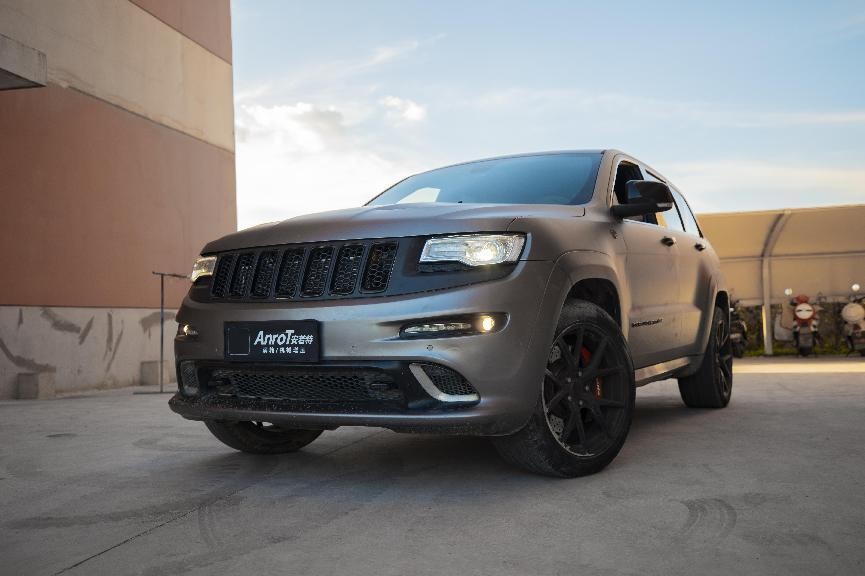 大切诺基跑318第一视角,大切诺基能跑318吗