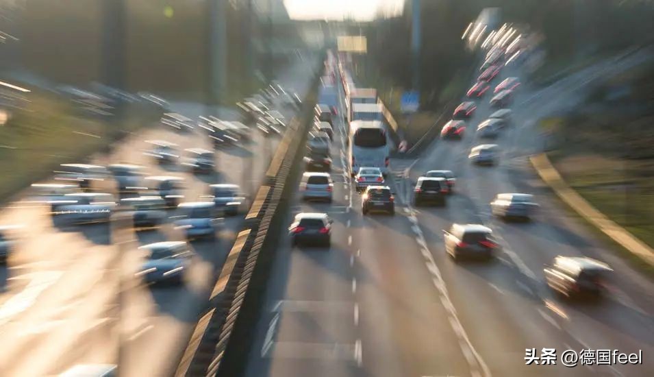 在德国一个月挣五千欧是什么水平 (在德国休息两个月能赚多少)