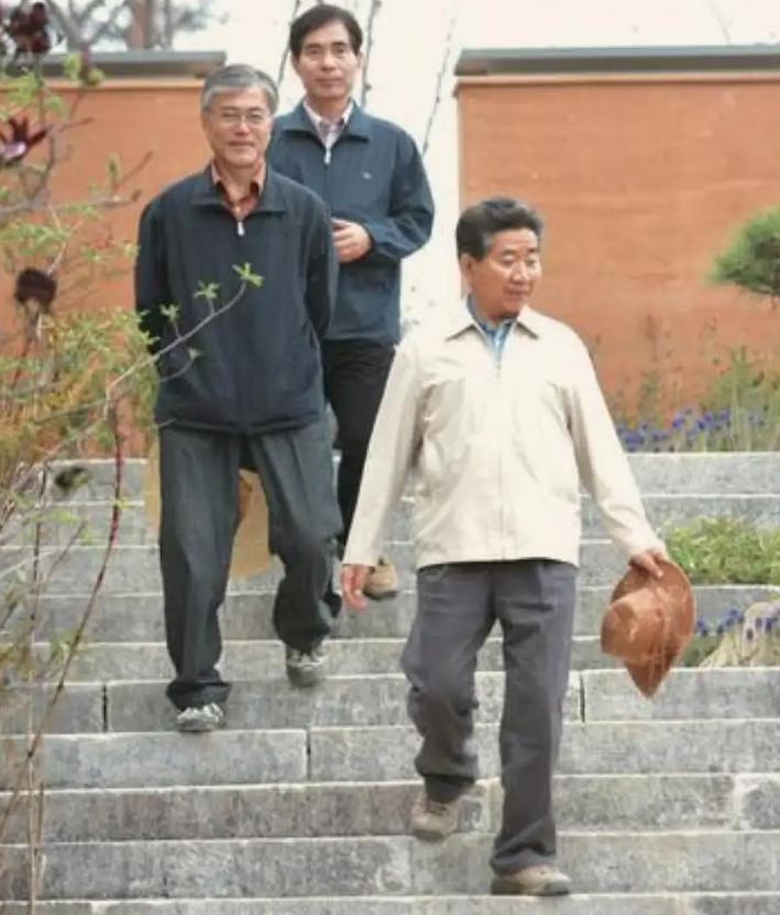 2002韩国世界杯2分之一,足球历史上最黑暗的比赛韩国