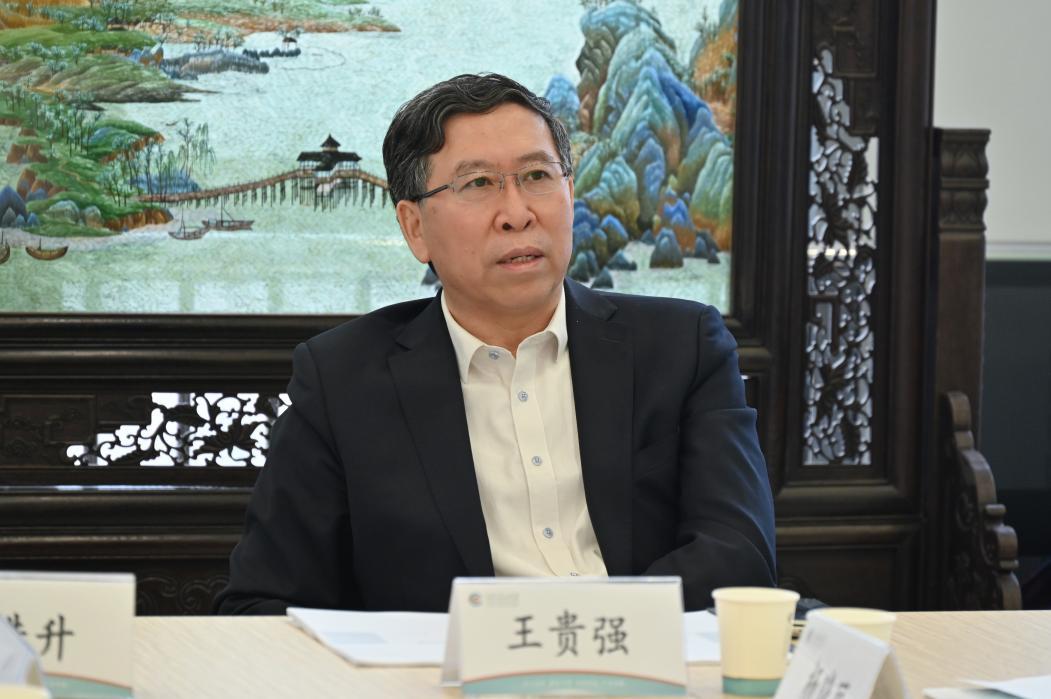 北大医院感染疾病科主任王贵强来院指导肝病中心学科建设工作