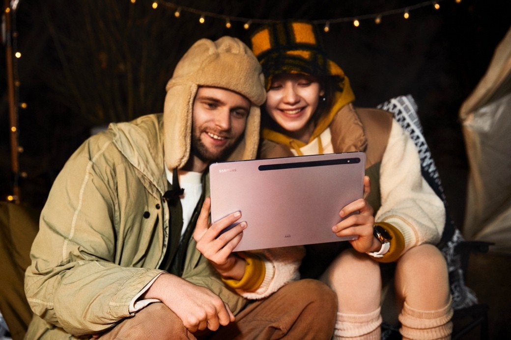 三星galaxytabs8平板电脑测评,三星平板看球