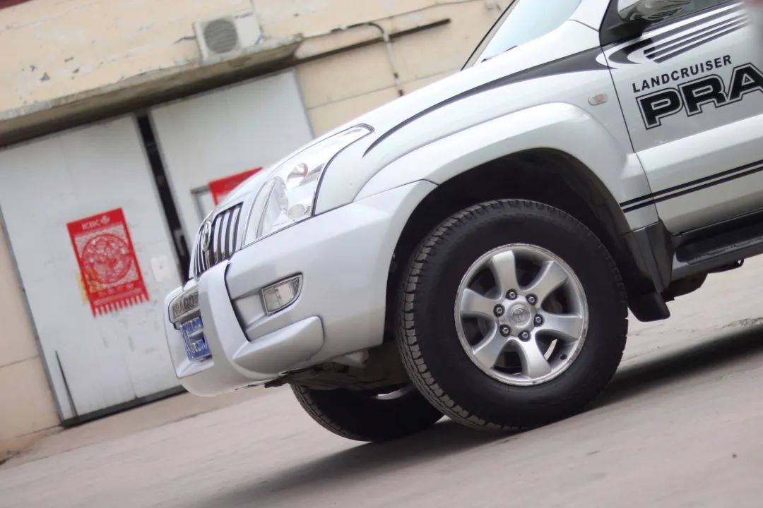 老款八十年代丰田霸道,经典丰田霸道老车翻新复活