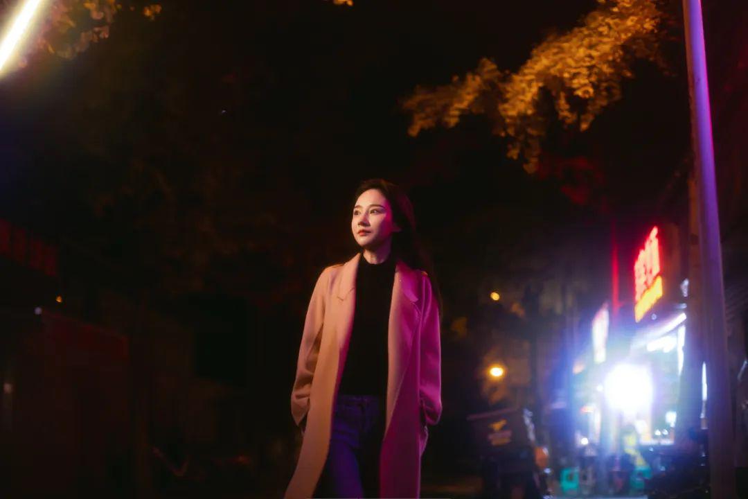 沈曼早期客厅直播视频,沈曼在抖音直播的回放