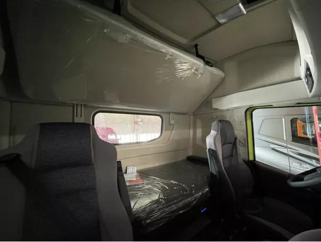 大运重卡v9自动挡操作方法,大运v9重卡新款内饰