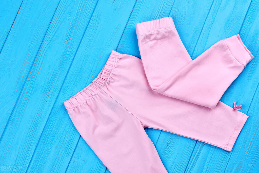 未开封的过期的护手霜还可以用吗,维e防裂护手霜过期一年可以用吗