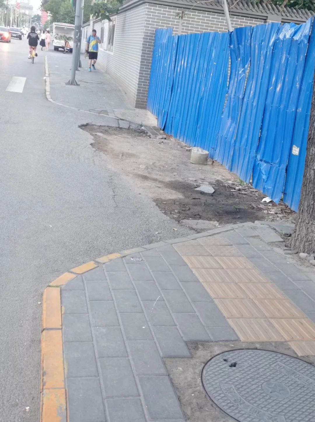 不锈钢盲道危害,不锈钢盲道怎样铺设