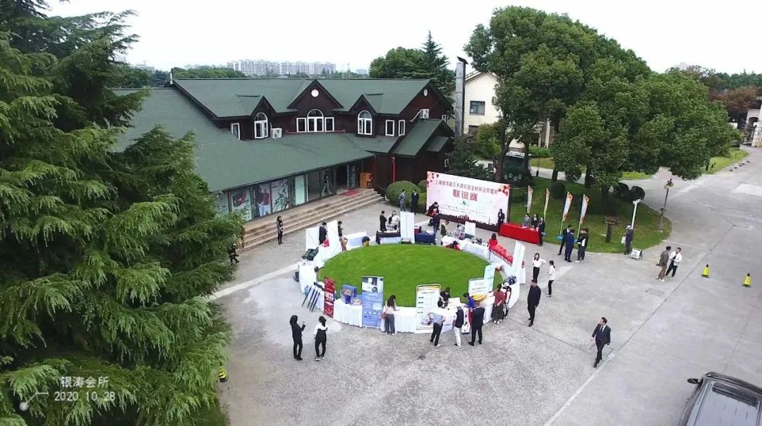 一个橄榄球球场,欧洲最有气氛的球场