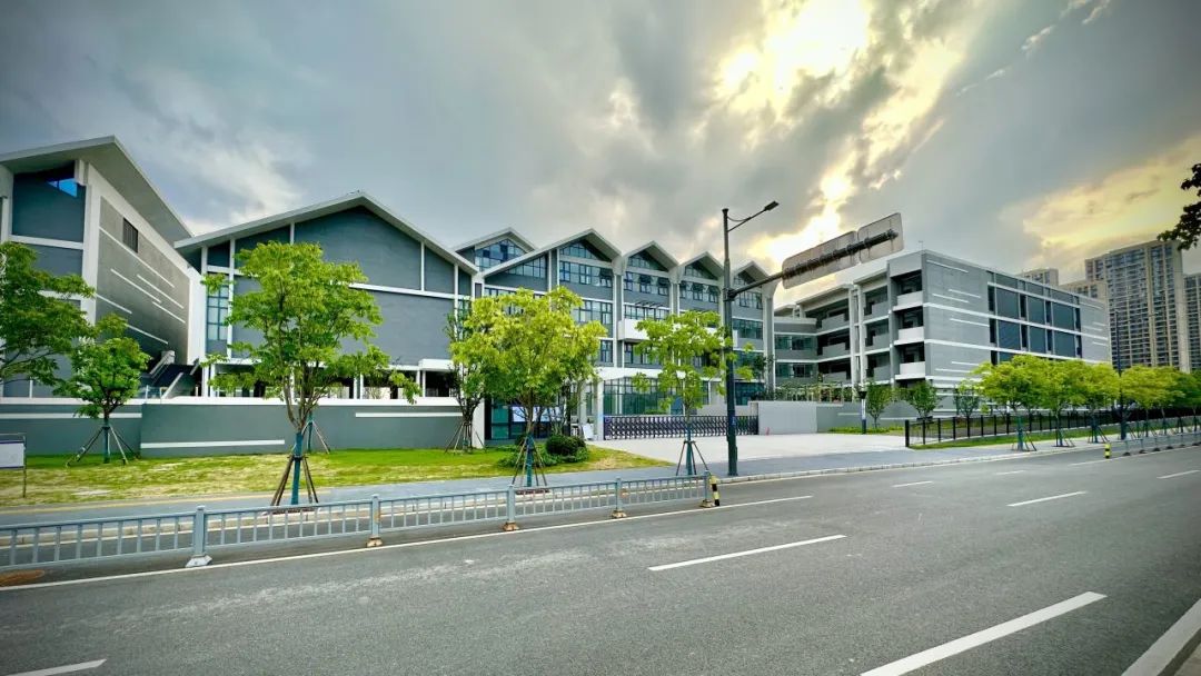 无锡梁溪区上学,无锡梁溪江南花园