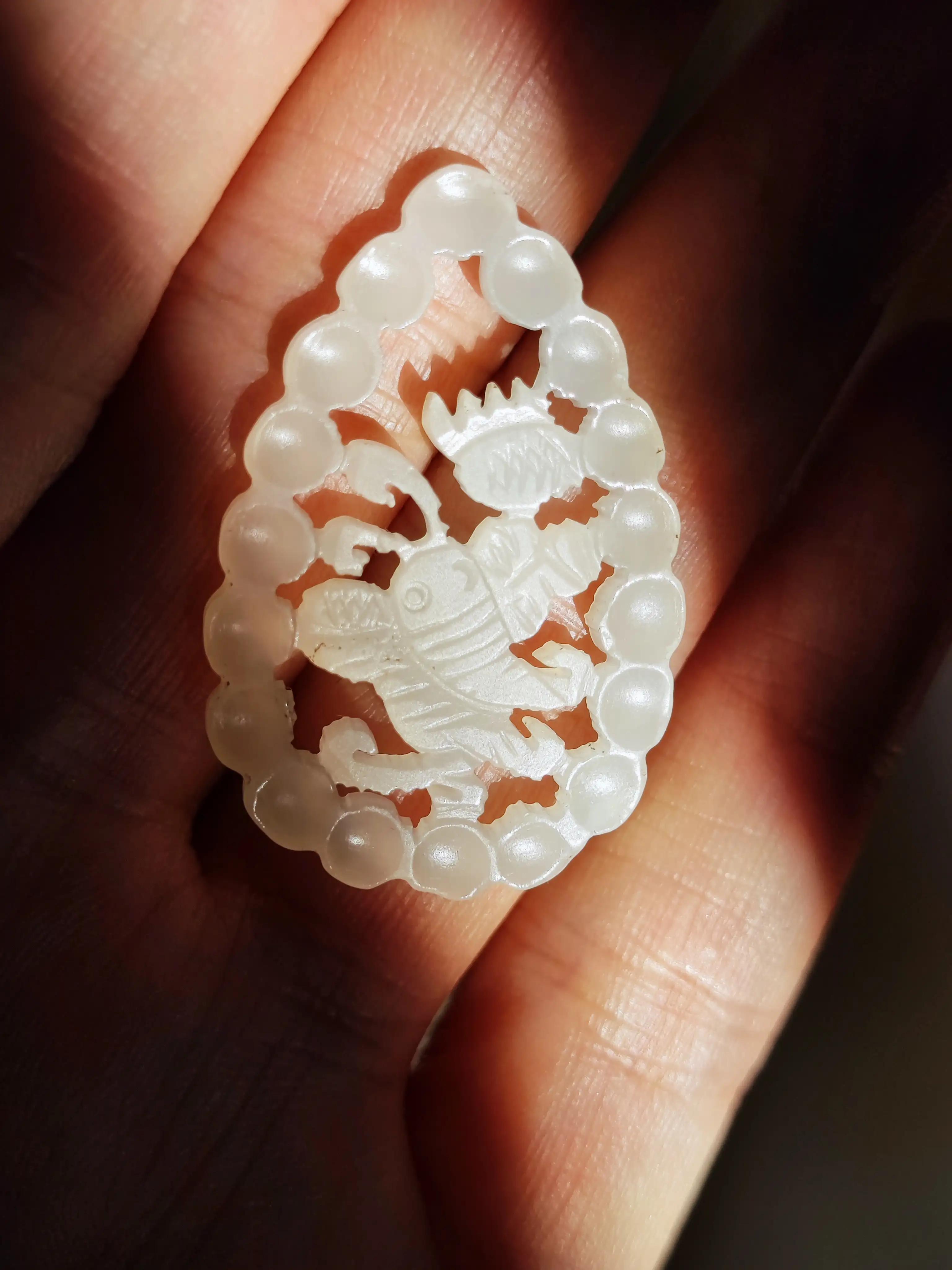 月圆中天，玉寄人间——影视剧里的“高大上”美饰盘点第1辑