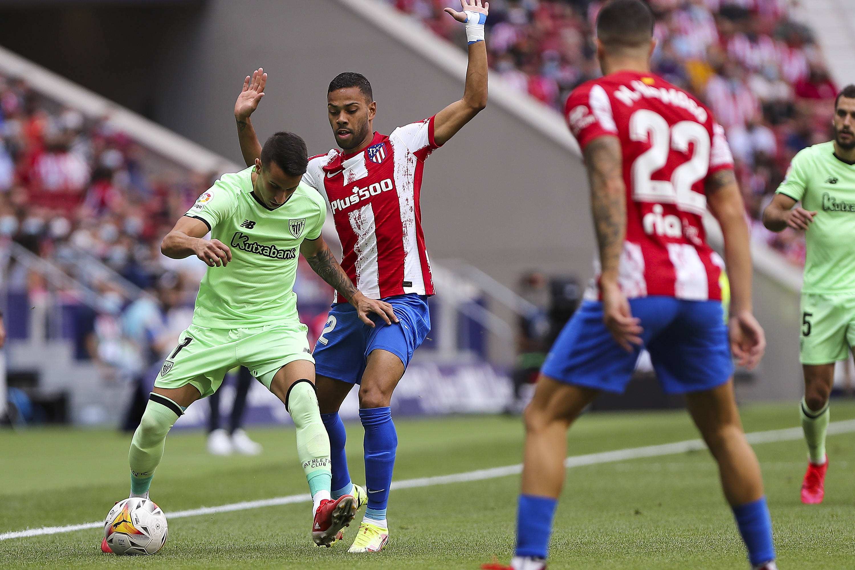 西甲榜首大战前瞻巴萨客场胜率高,西甲分析有望取得赛季首胜