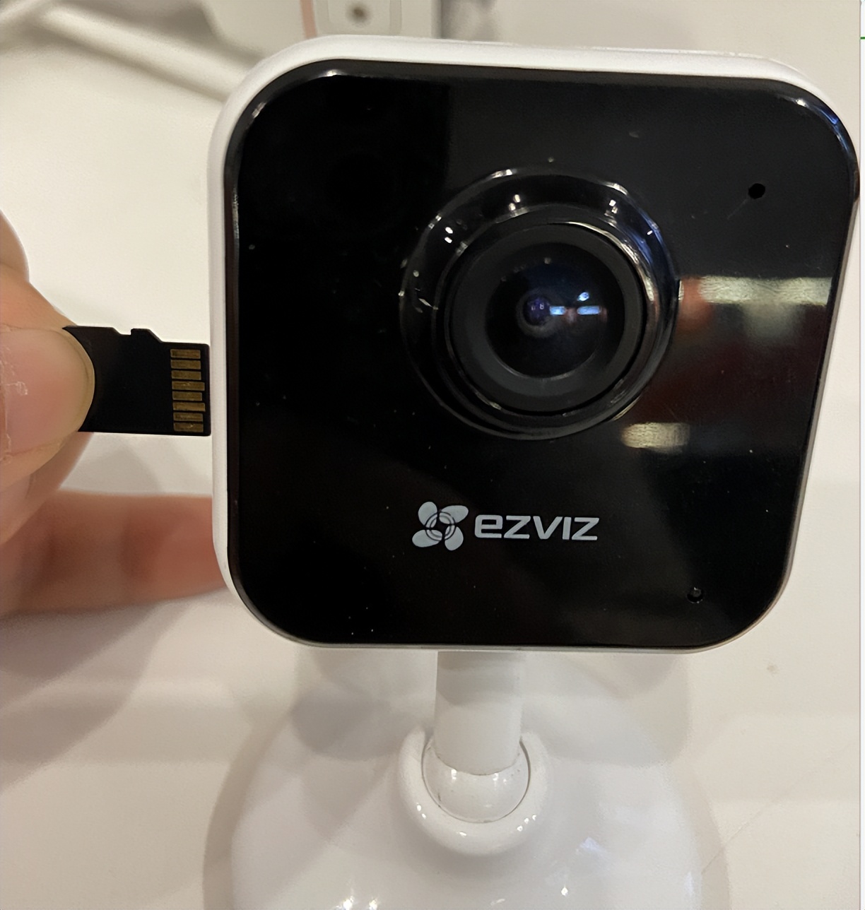 萤石摄像头怎样装萤石tf卡,萤石摄像头的sd卡怎么装