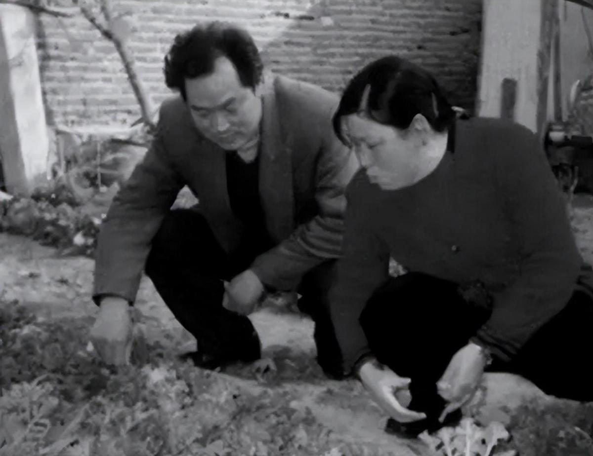 1997年山东女孩捡到价值10亿的钻石,捡到10亿钻石上交42年后现状